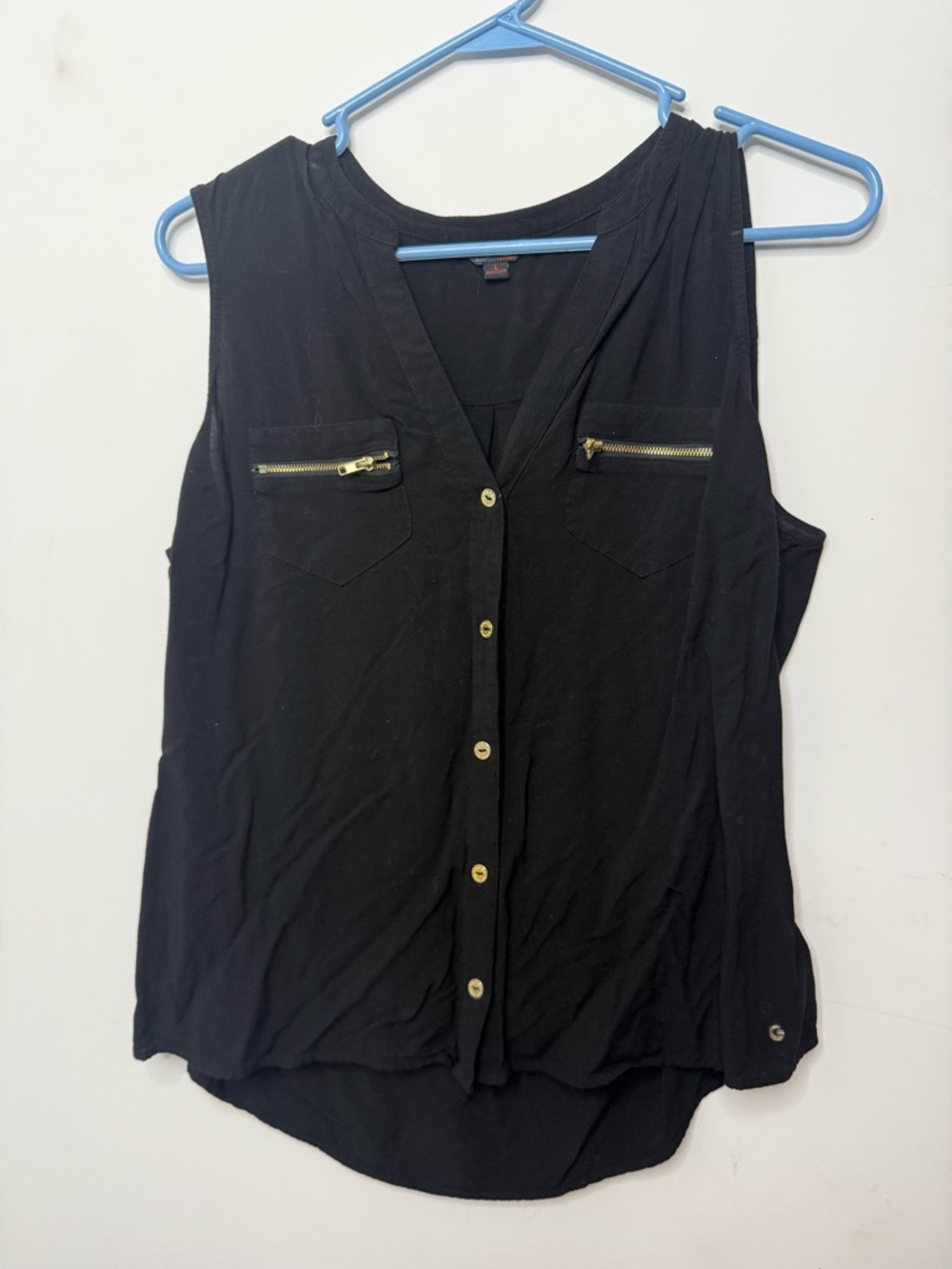 G by Guess Black Sleeveless Button-Front V-Neck Top with Gold Zippers
